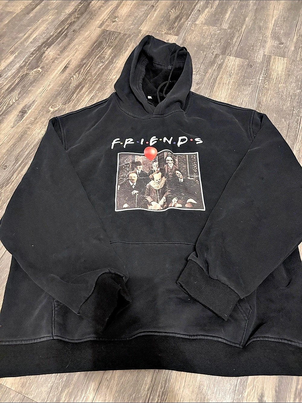 Friends Graphic Hoodie Size 3XL Like New